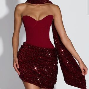 Glamorous Strapless Burgundy Dress